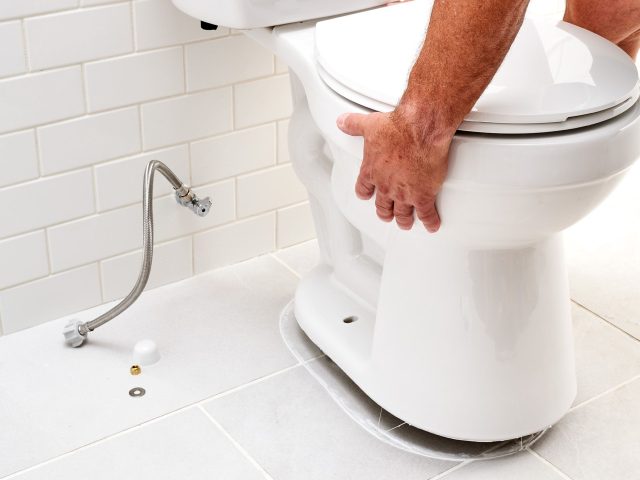 How To Change a Toilet